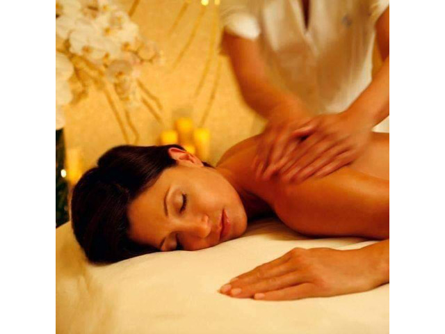 Massage à domicile relaxant pour les femmes - 1