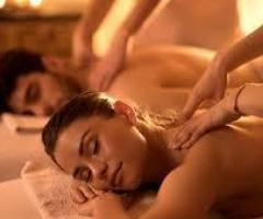 Couple offre massage domicile